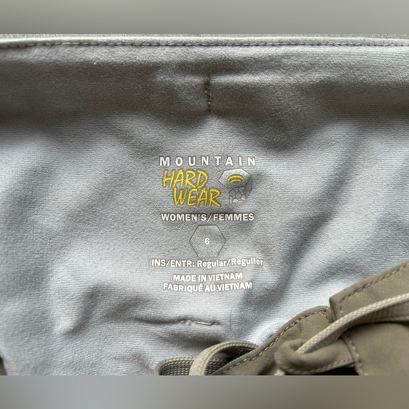 Mountain Hardwear Zip Off Travel & Hiking Pants - size 4 & 6 - Picture 7 of 8